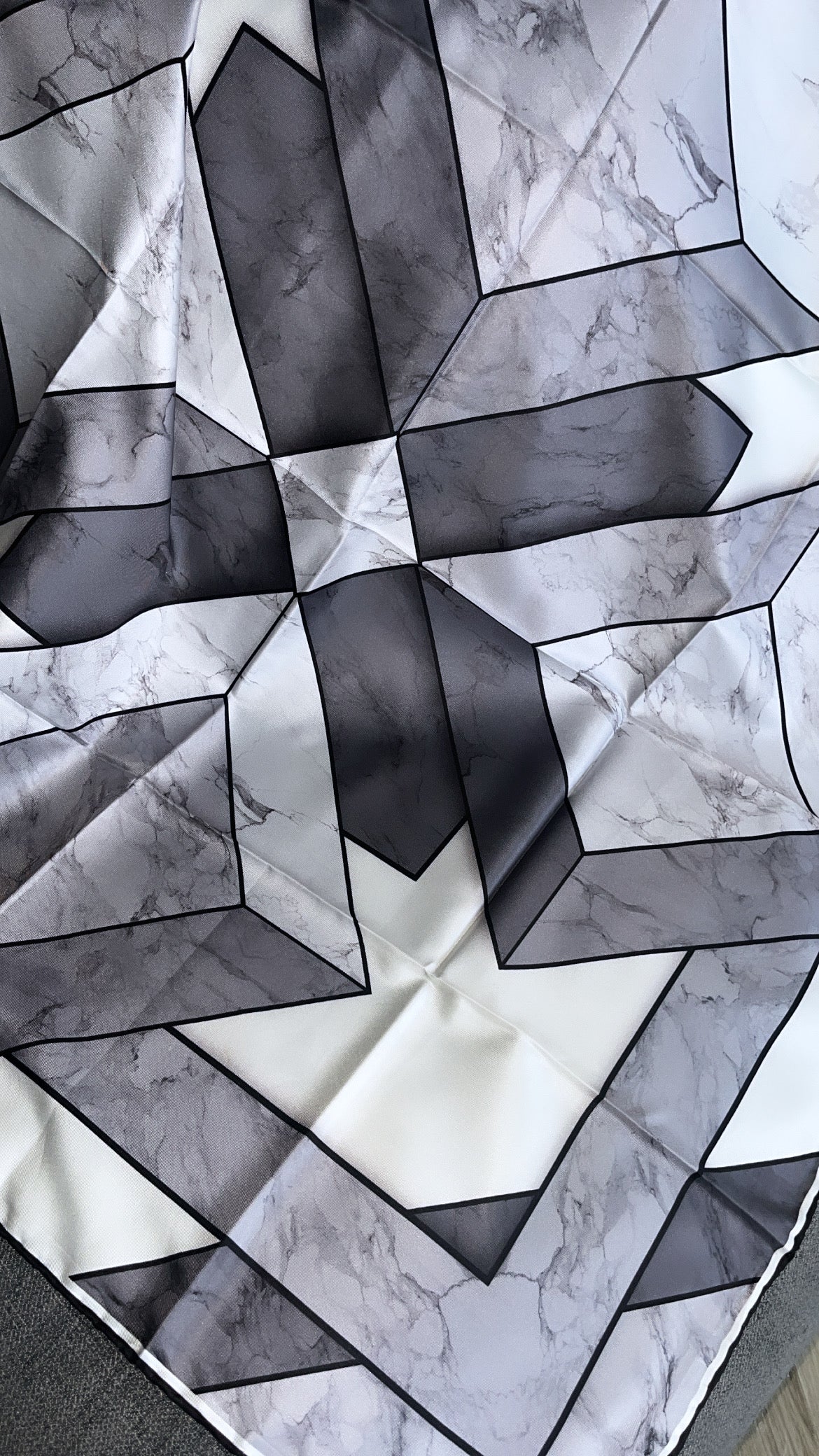 Satin scarf - marble